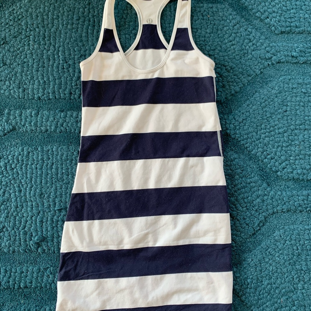 Lululemon tank top